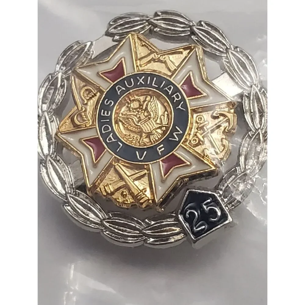 VFW Ladies Auxiliary 25 Years Lapel Pin Collectible